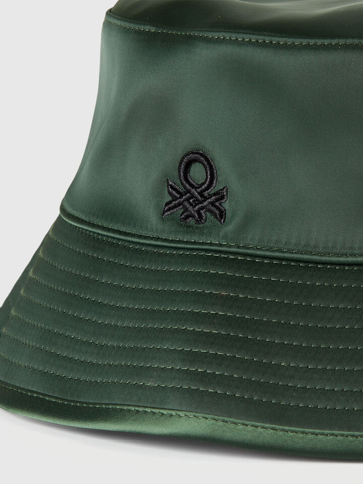 HAT Femme image number 3